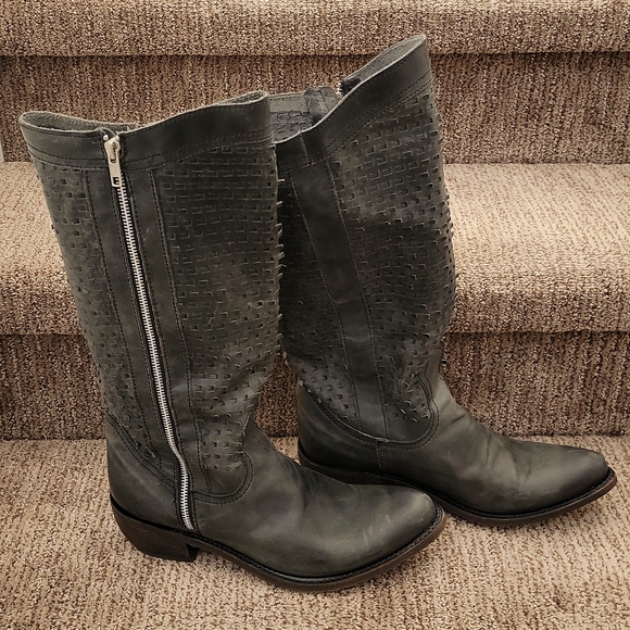 Independent Boot Company Mansfield - Picture 2 of 5